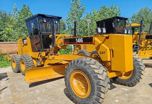 Niveleuse Caterpillar 140G 140H 140K d'occasion à faible nombre d'heures de fonctionnement, avec brise-roche à attache rapide, moteur Doosan, certifiée CE - Product Image 4