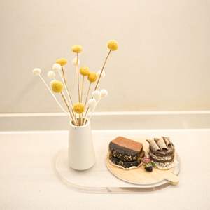 Venta al por mayor de ramo de flores secas de bolas doradas preservadas de eucalipto y plantas de algodón para decoraciones navideñas de oficina - Product Image 4