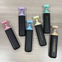 Ensemble de surligneurs colorés avec pointe pinceau à encre longue durée et non-transférable pour une utilisation en classe