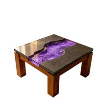 Table basse triangulaire moderne en frêne et verre avec structure en bois massif et design personnalisé pour salon TT-1419A