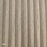 Papier peint autocollant en PVC imperméable à l'eau à effet bois moderne, dureté 4H, garantie 3 ans pour les meubles de maison, les armoires, les comptoirs