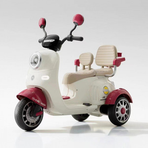 Motoneta Eléctrica de Doble Asiento Moenep para Niños, Recargable, de Plástico, con Luces y Espejo - Product Image 4