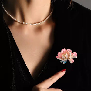 Broche de Cristal Azul de Alta Gama con Diseño de Flor, Regalo para Mujer, Accesorio de Moda para Trajes y Abrigos - Product Image 2