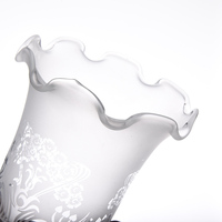 Abat-jour en verre cloche givré avec décor de fleurs sablées. Revêtement de lampe en verre pour lampes de lustre Abat-jour de ventilateur