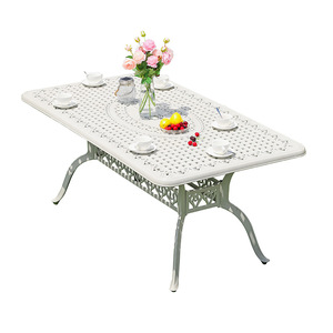 Table rectangulaire d'extérieur en aluminium moulé, 6 places, résistante aux intempéries, mobilier de jardin et de terrasse, design traditionnel - Product Image 1