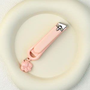 Coupe-ongles portable anti-éclaboussures de haute qualité avec pendentif patte de chat mignon, pour femmes, coupe-cuticules en acier inoxydable - Product Image 6