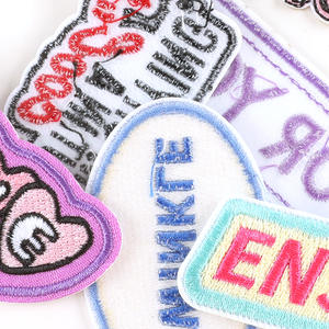 Parches Termoadhesivos Bordados Personalizados <span class=keywords><strong>de</strong></span> Alta Calidad con Letras <span class=keywords><strong>de</strong></span> Dibujos Animados y <span class=keywords><strong>Frases</strong></span> <span class=keywords><strong>para</strong></span> Gorras - Product Image 5