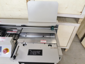 A3 Intelligent Glue <strong>Binding</strong> <strong>Machine</strong>. - Product Image 3