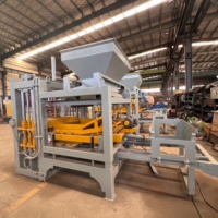 Équipement de moulage de blocs QT4-15 avec une structure durable pour une utilisation à long terme
