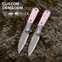Couteau pliant original en laiton Damas, couteau tactique de poche personnalisé, cœur en acier VG10, manche en coquille rose, couteau pour femme, cadeau DM049