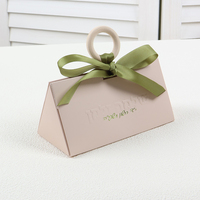 Caja de Regalo de Boda de Lujo Hecha a Mano con Diseño de Lazo Triangular en Relieve, Cajas Rígidas con Laminado Mate para Invitados