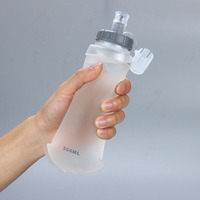 Personnalisez le sac d'eau potable pliable de sport en TPU de qualité alimentaire de 350ml 500ml bouteille d'eau douce pour le cyclisme et la course à pied