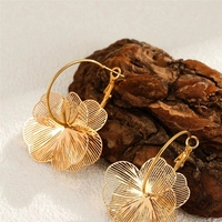 Pendientes Colgantes de Flor Chapados en Oro con Hoja de Ginkgo y Borla de Pétalos, Personalizados para Mujer, Día de la Madre, Pascua