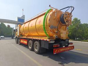 Camión de Limpieza de Alcantarillado al Vacío Sinotruk 8x4 33000L Euro2-Euro6 LHD/RHD con Bomba de Vacío y Pistón de Alta Presión Doble para Dragado de Alcantarillado - Product Image 5