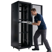 Armoire de serveur informatique intelligente insonorisée à quatre poteaux 18U 35 36U 1000 mm de profondeur pour centre de données