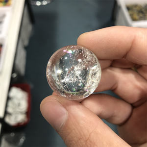 Quartz blanc clair naturel en gros arc-en-ciel boule de cristal de guérison magique élégant artisanat en cristal - Product Image 4