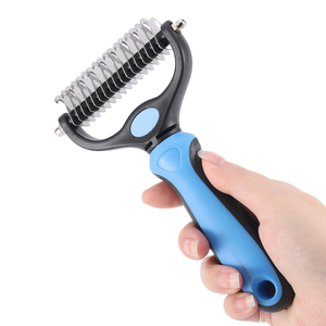 Raschiatore per peli di animali domestici in acciaio inossidabile lame Double face pelliccia ridondante <span class=keywords><strong>spazzola</strong></span> per rimozione peli per animali domestici <span class=keywords><strong>spazzola</strong></span> da sposo - Product Image 3