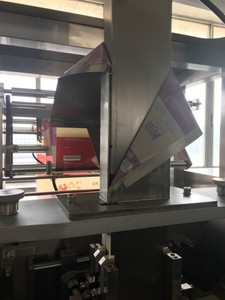 Machine d'emballage automatique multi-têtes pour sachets à quatre soudures pour grains de café - Product Image 4