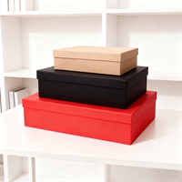 Ensemble de boîtes cadeaux de luxe personnalisées à base de carton auto-assemblable avec couvercle orange, doublure en éponge, sac en papier, laminage mat, gaufrage, impression dorée