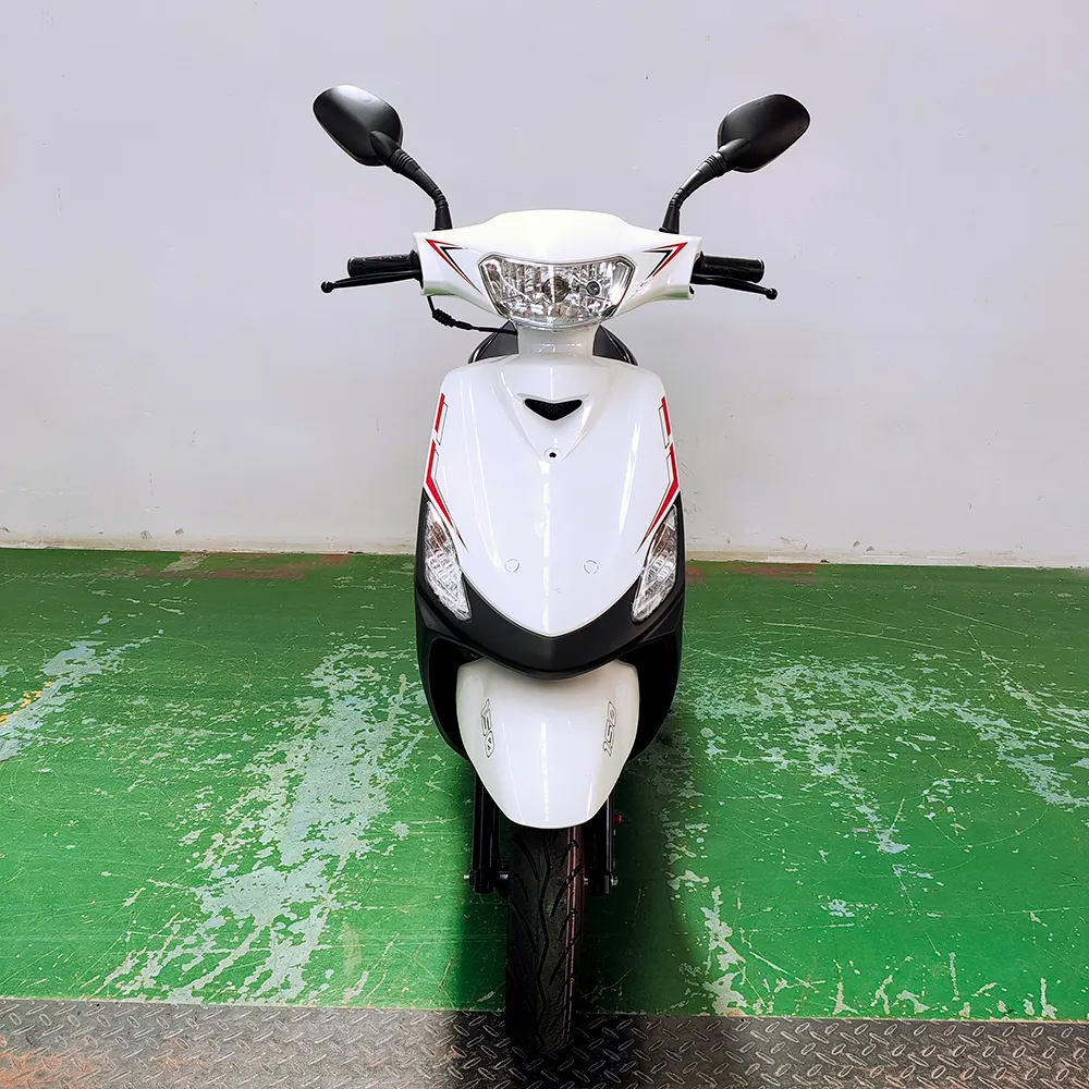 EPA & EEC sertifikası modeli Jigger 50cc 150cc ucuz fiyat mini gaz scooter ön ve arka disk fren satışa