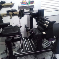 Cockpit de simulation de course automobile en salle TFA-SZ-1 avec plateforme de mouvement 4DOF/6DOF pour Simracing, idéal pour les salles de jeux, la maison et les centres commerciaux