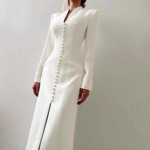 <span class=keywords><strong>ชุด</strong></span>เดรส<span class=keywords><strong>ยาว</strong></span>สีขาวสไตล์ยุโรปอเมริกัน <span class=keywords><strong>แขน</strong></span><span class=keywords><strong>ยาว</strong></span> เอวสูง แต่งแผ่นรองไหล่ กระดุมแถวเดียว คอวี แต่งลาย สำหรับงานกลางคืน - Product Image 3