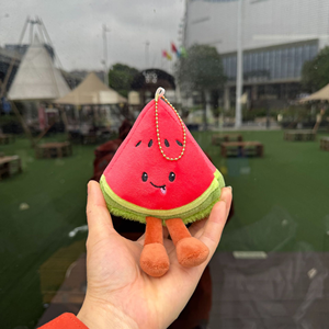Portachiavi Peluche Anguria Kawaii con Gambe, Simpatico Ciondolo Borsa a Forma di Frutta, Divertente Giocattolo a Fetta di Anguria per Ragazze, Idea Regalo - Product Image 5