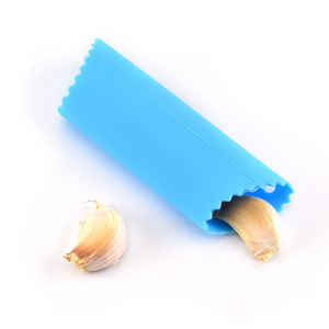 Silicone Garlic Peeler Blue Manual Kitchen Tool For Garlic Peeling Food Grade Herb Spice Tools - Product Image 1