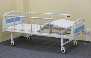 Cama Hospitalaria Manual para Cuidado en el Hogar con Mosquitero y Respaldo Ajustable para la Comodidad de Pacientes Mayores en Clínicas Rurales - Product Image 3