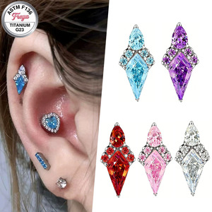 Pendientes de Moda con Zirconia, Titanio ASTM-F136, Diseño de Joyería, <span class=keywords><strong>Piercing</strong></span> para Labio, <span class=keywords><strong>Nariz</strong></span>, Tragus y Daith - Product Image 1