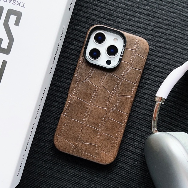 Business Crocodile Pattern Magnetic Leather Phone Case for iPhone 14 15 16 Pro Max With Hidden Lens Bracket Shockproof Cover