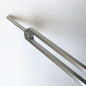 Fourche vibrante de résonance C128 Hz en gros pour la thérapie par vibration, l'équilibrage des chakras et la méditation - Product Image 4
