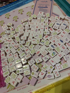 Factory Wholesale Price Fun Acrylic Mahjong Tiles Customizable Design Thin American Mahjong Tiles 4-Player Game <b>Set</b> - Product Image 5
