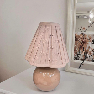 Đèn ngủ để bàn <span class=keywords><strong>LED</strong></span> <span class=keywords><strong>USB</strong></span> hiện đại giữa thế kỷ với ánh sáng trắng ấm có thể điều chỉnh độ sáng, kiểu dáng nấm, kính sọc, chân đèn E26, dành cho phòng ngủ - Product Image 3