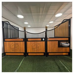 Boîte d'écurie pour chevaux galvanisée de luxe personnalisée de 4.2m Équipement de vente Écurie pour chevaux d'extérieur portable à cadre en acier avec toit Stalel - Product Image 2