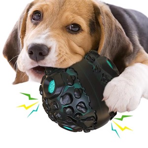 Wang Planet Dogs Neujahrs-UFO aus Kunststoff für <span class=keywords><strong>Frisbee</strong></span> Toy Bite-Resistant Molar Ball und Eating Ball Leak-Proof Toy für Hunde