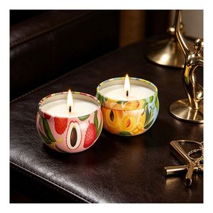 Bocaux à bougies colorés avec couvercle, coffret cadeau de luxe, mélange de soja aromatique, assortiment de produits de boutique, gamme de présentation - Product Image 2