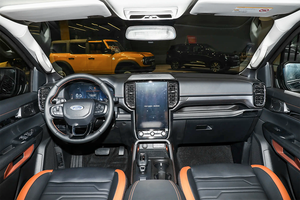 Voiture d'occasion 2025 <span class=keywords><strong>Ford</strong></span> Ranger Explorer 4x4 avec moteur essence EcoBoost 2.3L 258 ch 450 Nm, transmission intégrale permanente, pick-up tout-terrain 5 places 3.5T - Product Image 2