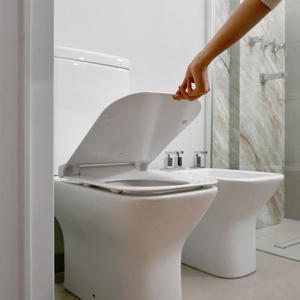 Inodoro elevado. Inodoro moderno de confort con <span class=keywords><strong>cisterna</strong></span> empotrada y asiento delgado de cierre suave - Product Image 6