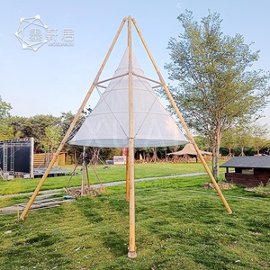 Tienda de Campaña Piramidal Tipo Tipi para Campamento al Aire Libre, Eventos y Fiestas, con Linterna de Bambú - Product Image 1