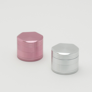 Cannacoast personnalisé imprimé 50mm 63mm 65mm métal fleur broyeur d'herbes 3 pouces magnétique en alliage de zinc manuel broyeur de tabac - Product Image 3