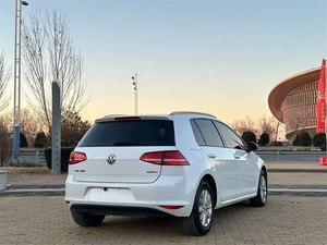 Volkswagen <span class=keywords><strong>Golf</strong></span> 2015, 1.6L, Automático, 5 Puertas, Compacto, con Asientos <span class=keywords><strong>de</strong></span> Tela, Cámara Trasera, Neumáticos R17, Volante a la Izquierda, Autos Usados - Product Image 4