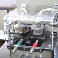 Machine d'emballage automatique électrique haute vitesse pour pailles individuelles avec moteur d'impression bicolore et commande PLC pour l'emballage alimentaire