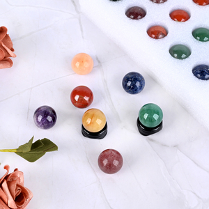 Cristaux naturels en gros, boule sculptée de 1 pouce, pierre des chakras, sphère de cristal d'améthyste pour produits spirituels - Product Image 1