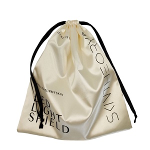 Sacs cadeaux personnalisés imprimés pour perruques, bijoux, lingerie, maillots de bain, pochettes en satin pour cheveux, sacs à chaussures en soie noire - Product Image 1