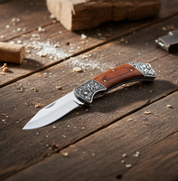 Couteau pliant fantaisie en forme de cheval, de qualité supérieure, pour le camping, avec lame à bouton-poussoir, manche en bois et lame en acier inoxydable, vente en gros