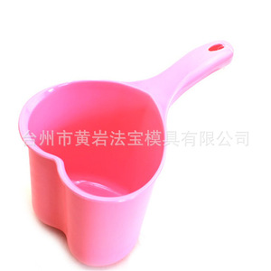 Cucharón de plástico para bebé con mango largo, taza para champú, para necesidades diarias, molde de inyección. - Product Image 1