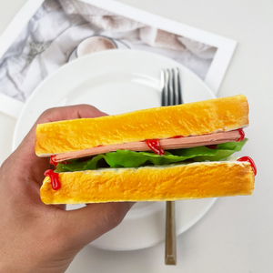 Modèle de sandwich carré en plastique écologique, imitation pain grillé avec bacon, jambon et laitue - Product Image 3