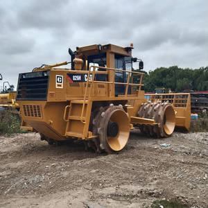 Compactadora Usada CAT 826H de Origen Japonés, 90% Nueva, en Venta, Motor de Alta Eficiencia, para Asfalto, Alta Calidad - Product Image 3