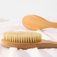 Brosse de bain en poils de sanglier naturels de qualité supérieure avec épurateur de corps d'élimination de la peau morte à long manche pour le nettoyage des mains et du corps